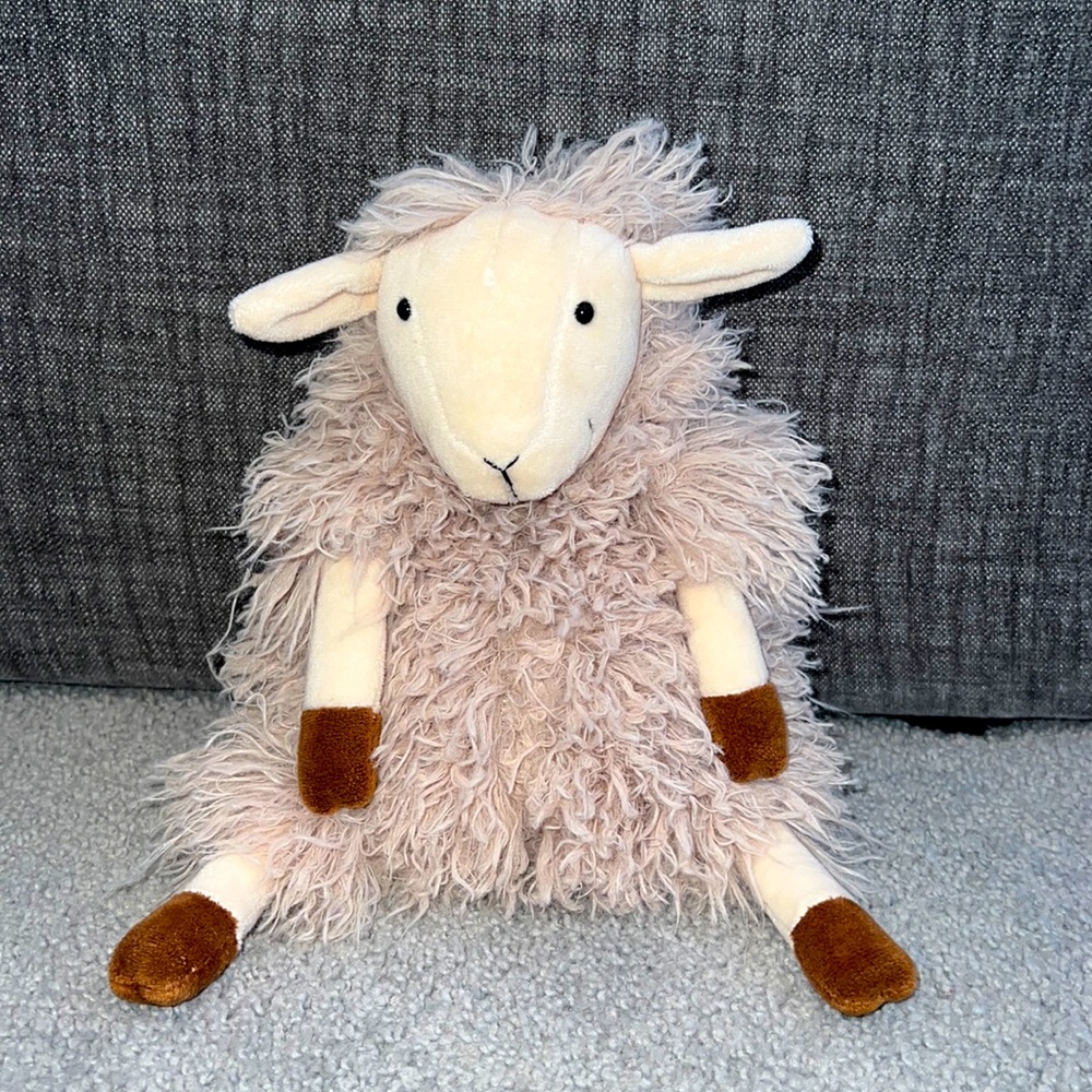 Jelly cat Sherri sheep